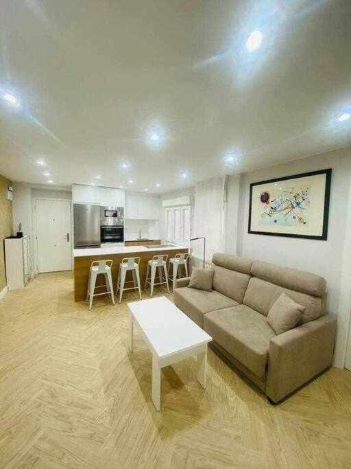 Argus Poniente By Silastur Gijón Extérieur photo